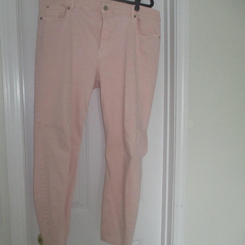 Cropped Pants